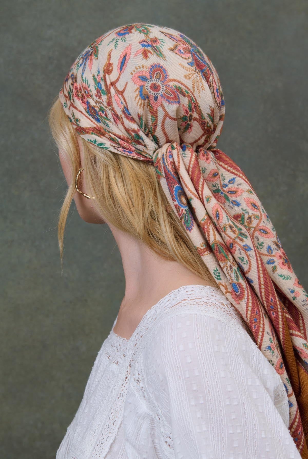 Scarf W0112 Mekness Cream-Bluebell-Grove