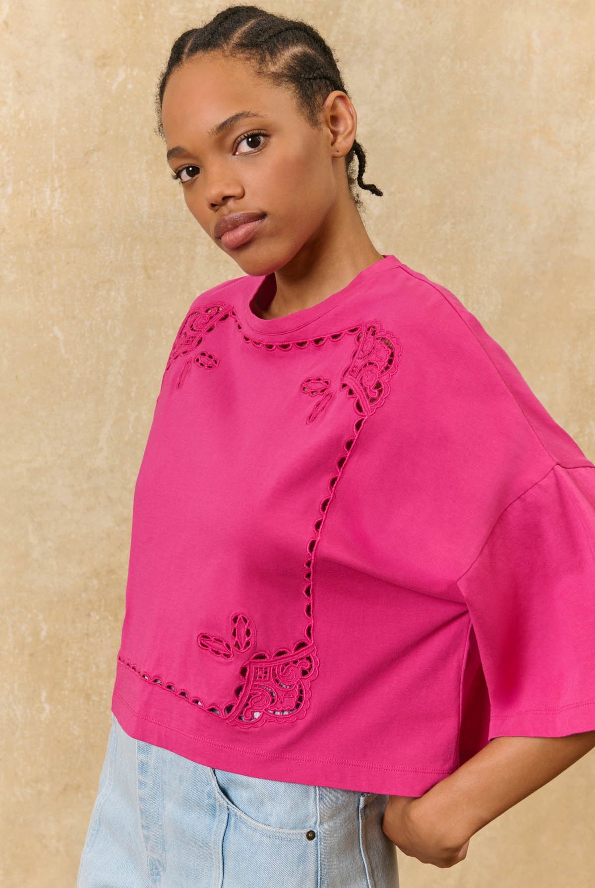Louise Misha | Neolar Fuchsia Embroidered Cropped Tee