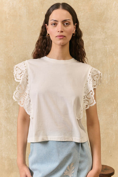 Louise Misha | Tshirt Quinova Off-White - Scalloped Ruffle Cotton Tee