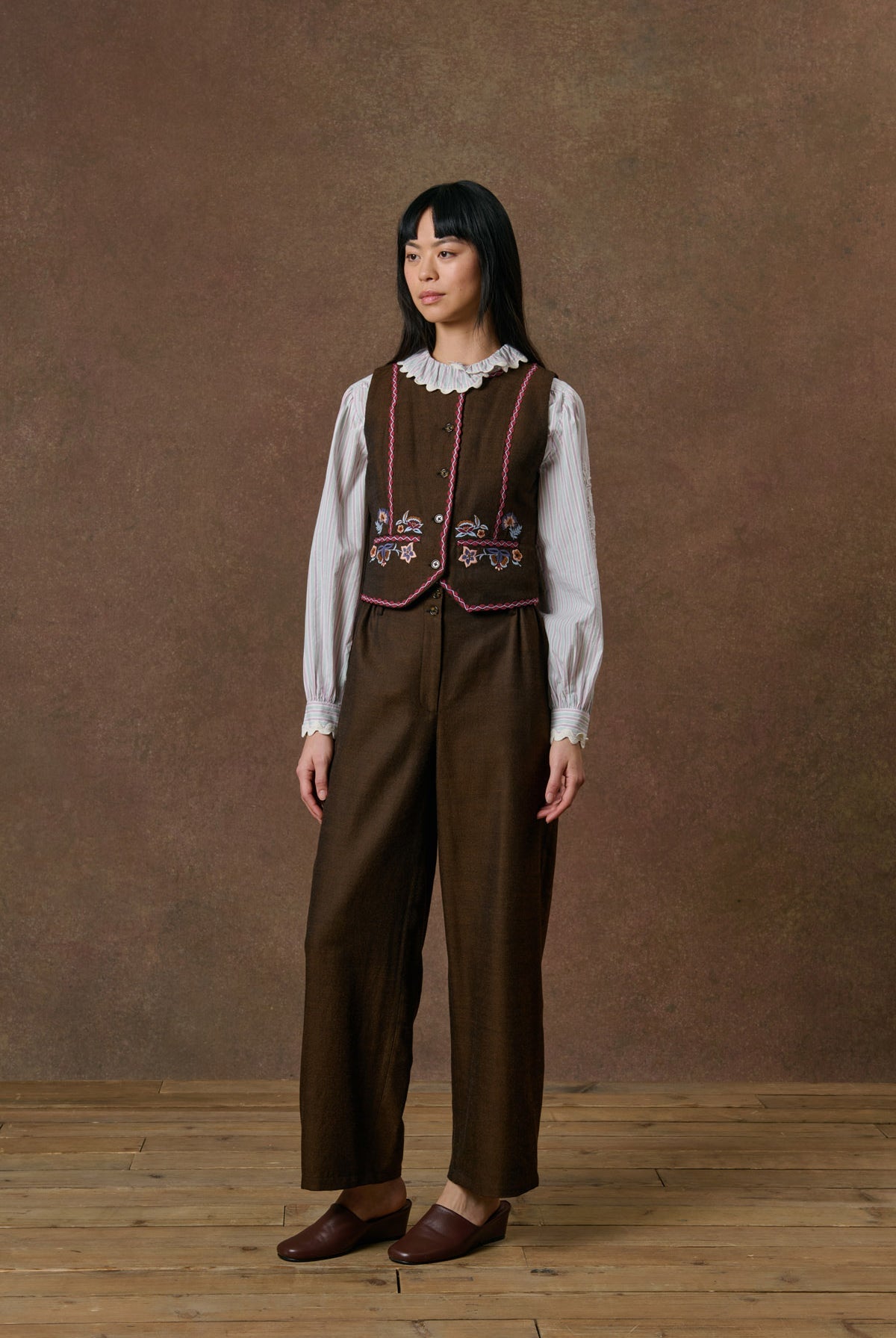 LOUISE MISHA-299 SOLALIE-CHOCOLATE_03.jpg