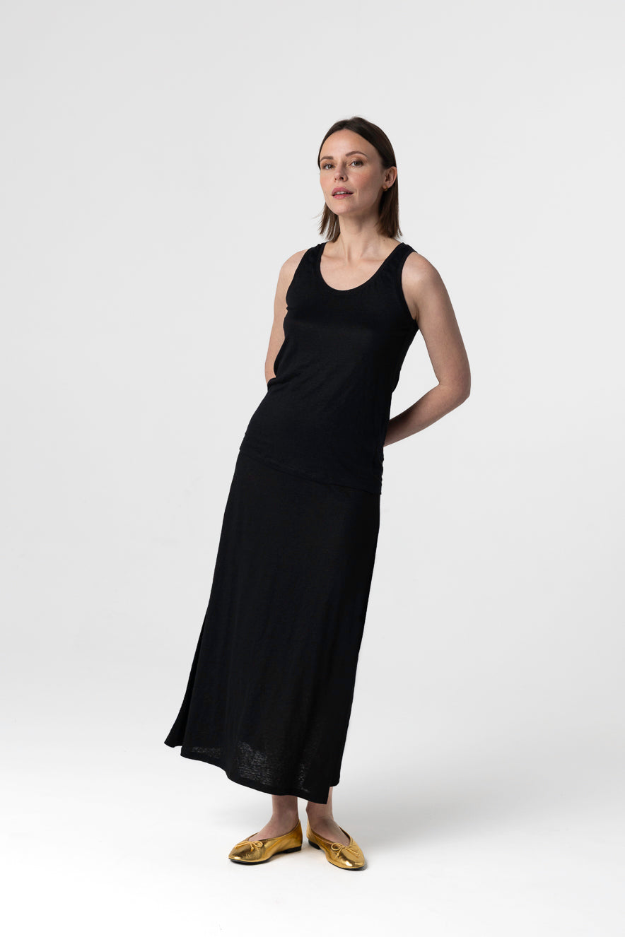 Majestic | Linen U-Neck Tank - Black