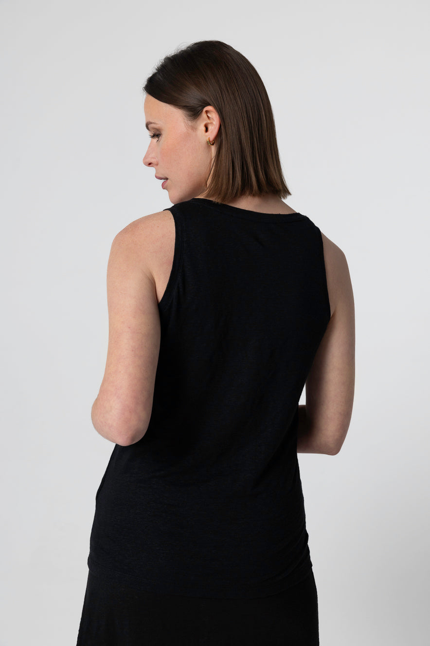 Majestic | Linen U-Neck Tank - Black