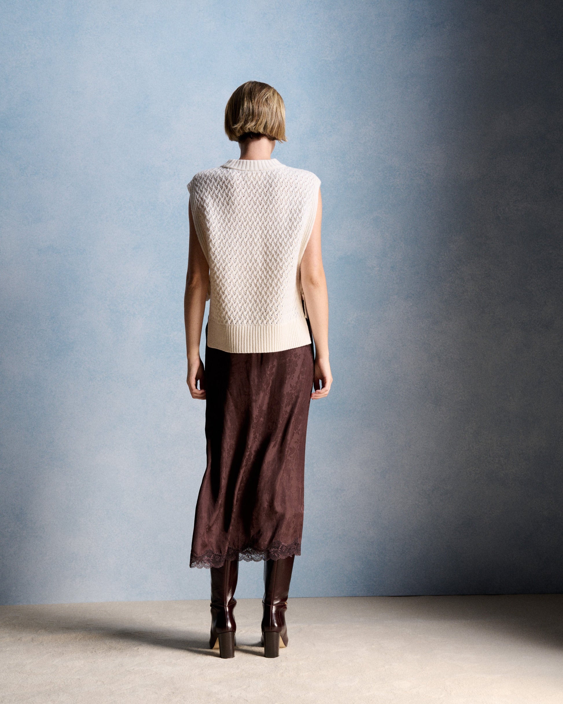 PETITE MENDIGOTE-214 CAPUCINE FLE 226-CHOCOLAT_07.jpg