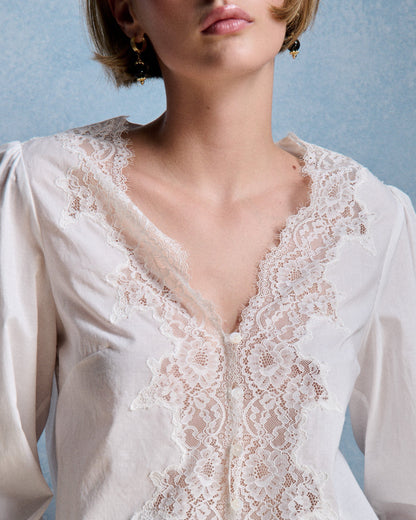 Petite Mendigote | Tara Lace Blouse - Ecru V-Neck Balloon Sleeve