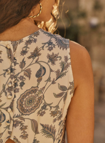 Petite Mendigote | Floral Blouse with Open Back and Waist Bow