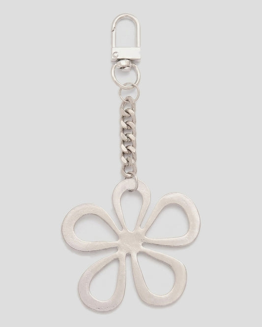 PETIT MOMENTS-661 DAISY KEY CHAIN-SILVER_01.jpg