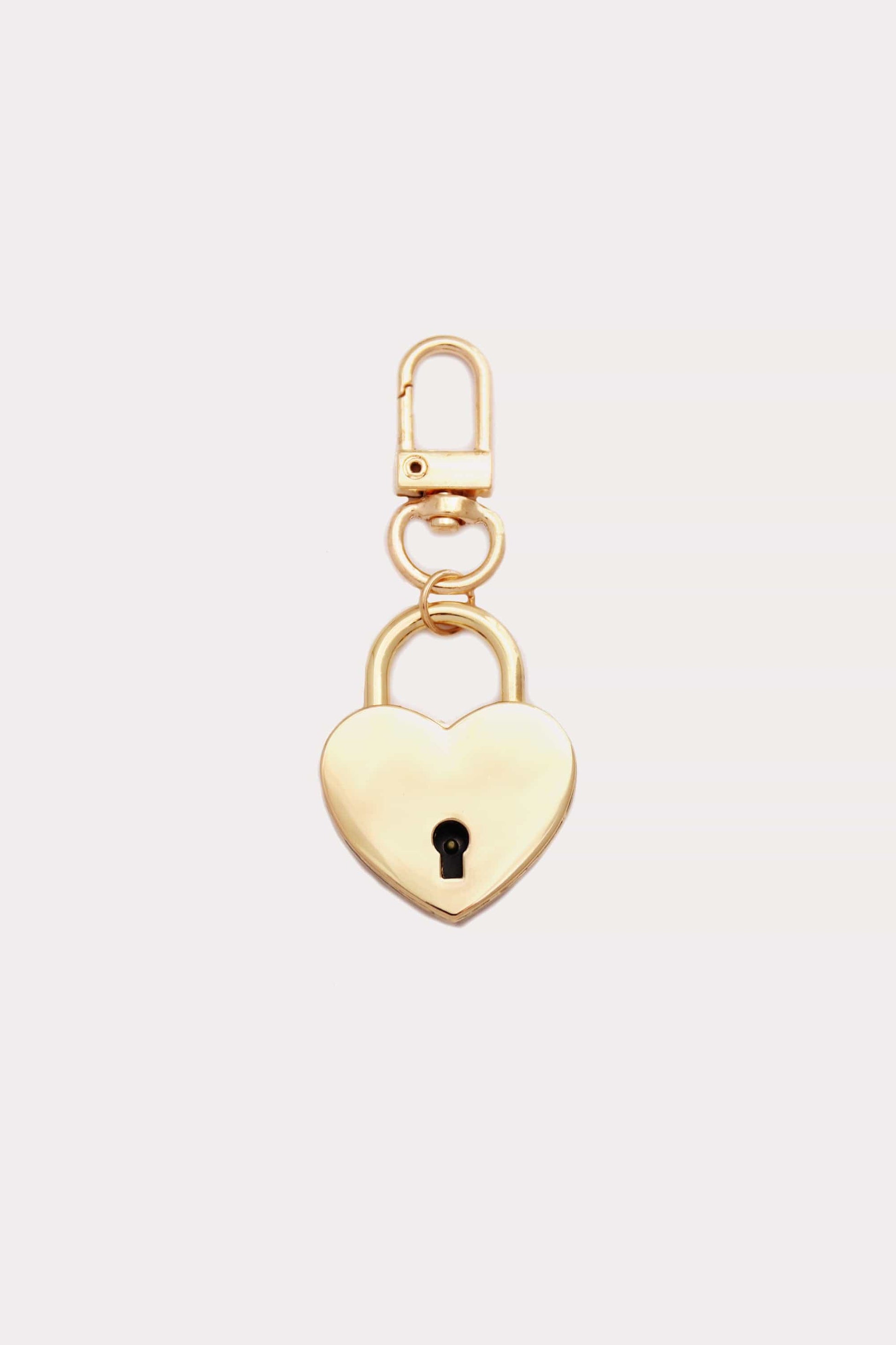 PETIT MOMENTS-661 LOCK KEY CHAIN-GOLD_01.jpg