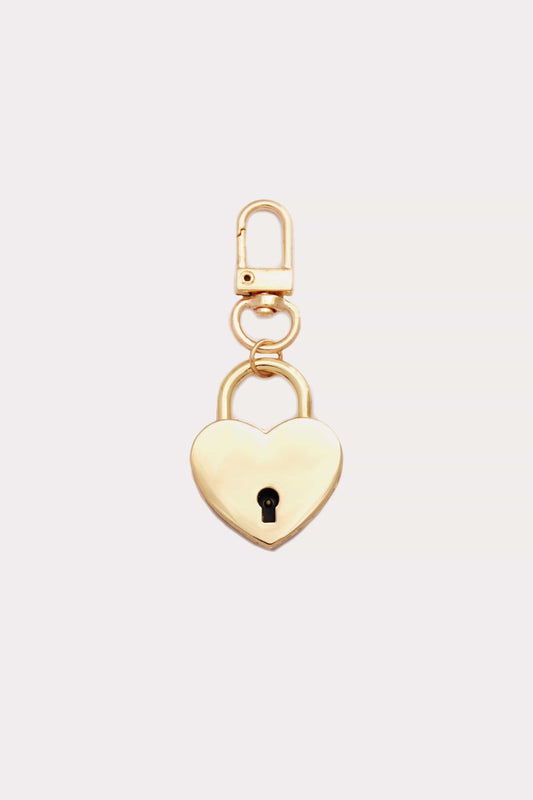 PETIT MOMENTS-661 LOCK KEY CHAIN-GOLD_01.jpg
