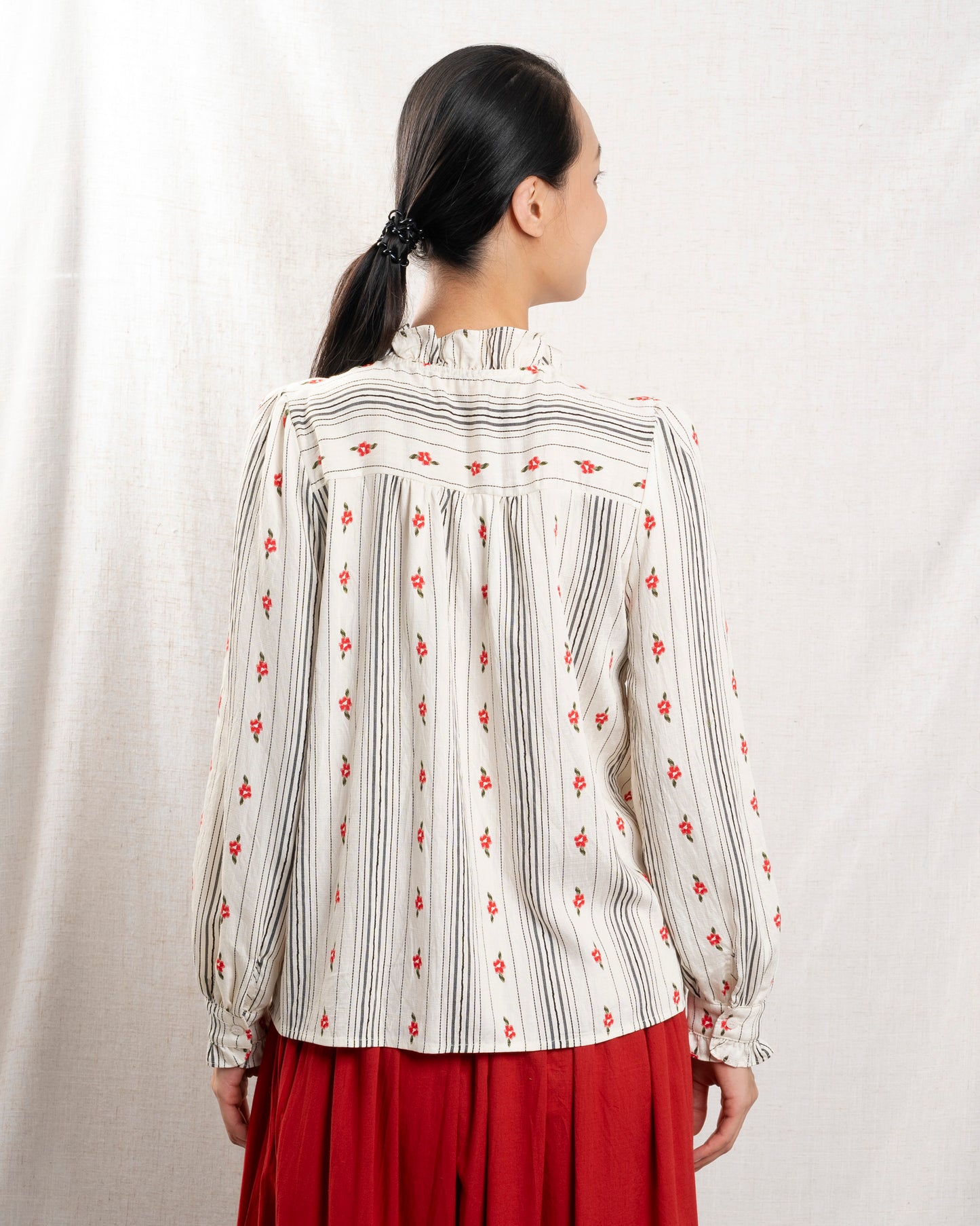 Cacao Bisous | Sculpted Volume Blouse - Beige