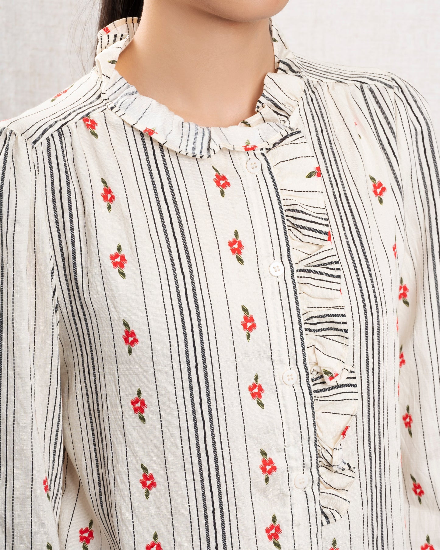 Cacao Bisous | Sculpted Volume Blouse - Beige