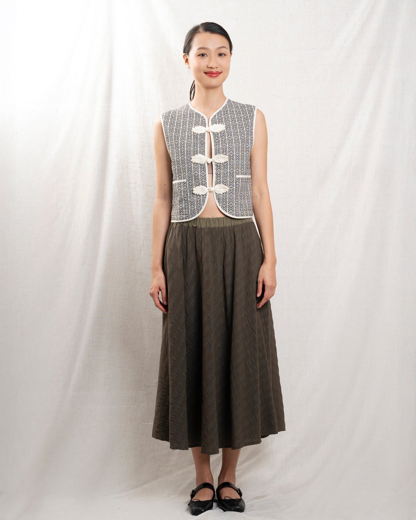 Maria de la Orden | Vienna Vest in Navy Houndstooth Wool Beige-Maze
