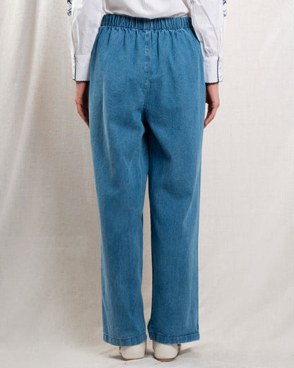 LUCIE NICOLE | Premium Lightweight Stretch Denim Jeans - Blue