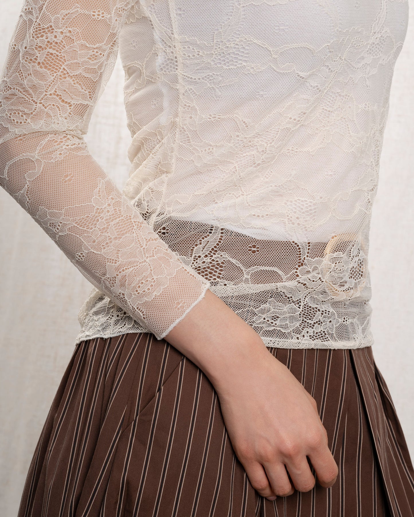 CACAO BISOUS | Sculptural Blouse 2550 in Cream