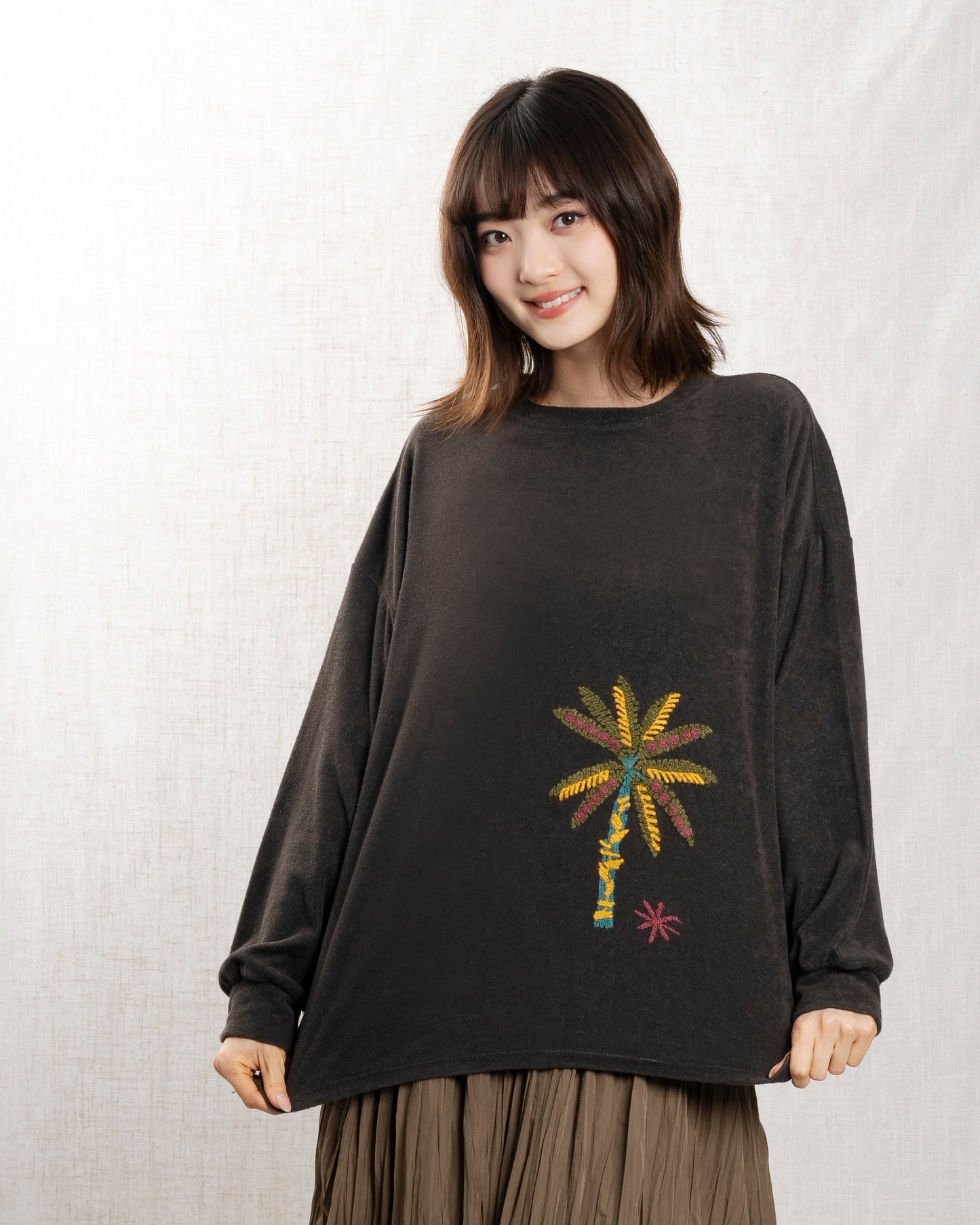 LUCIE NICOLE | Oversized Choco Sweatshirt - Relaxed Fit