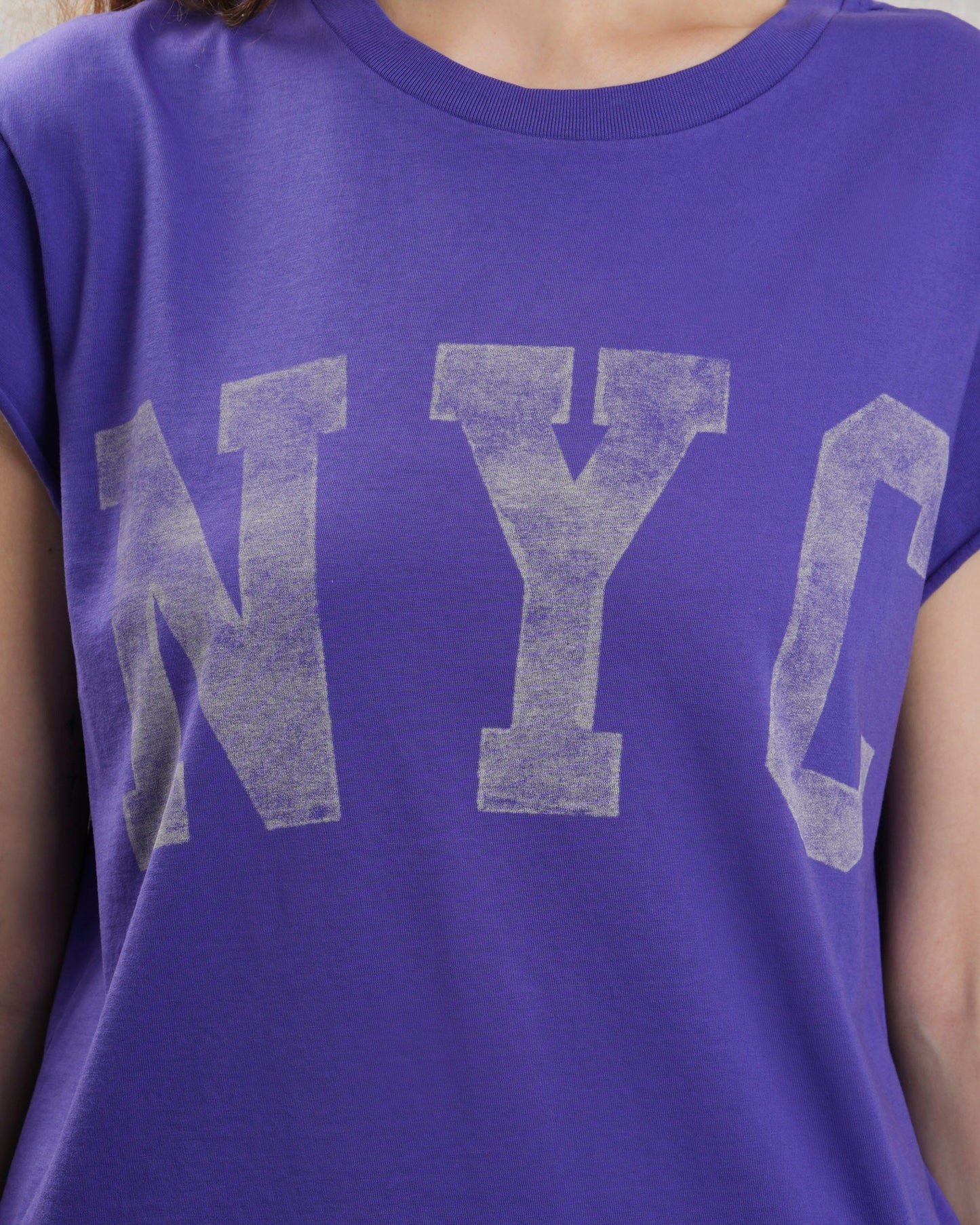 BOWERY | Rolled-Sleeve Graphic T-Shirt in Vintage Violet