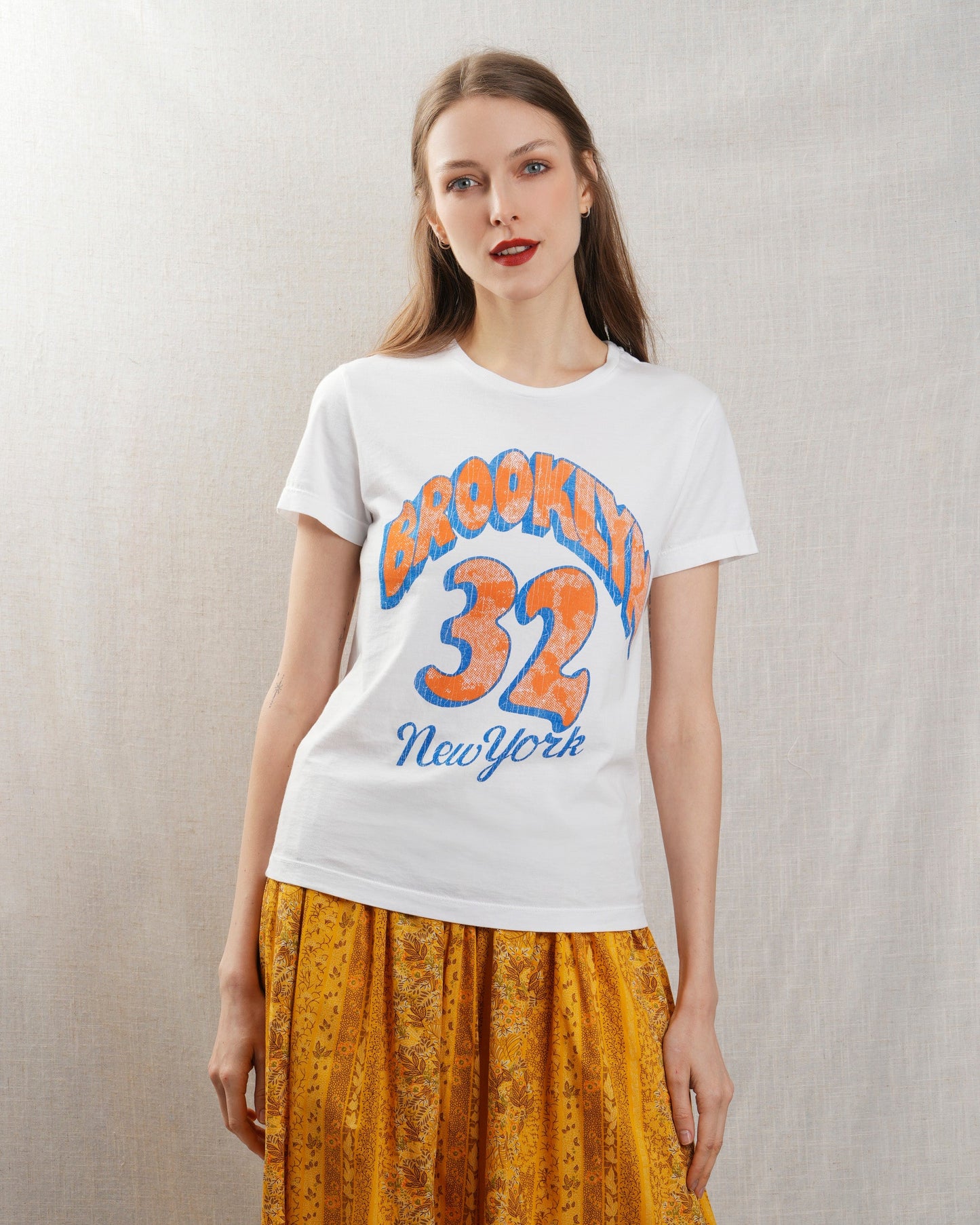 BOWERY | Brooklyn 32 Vintage Graphic Short-Sleeve Sweatshirt - White