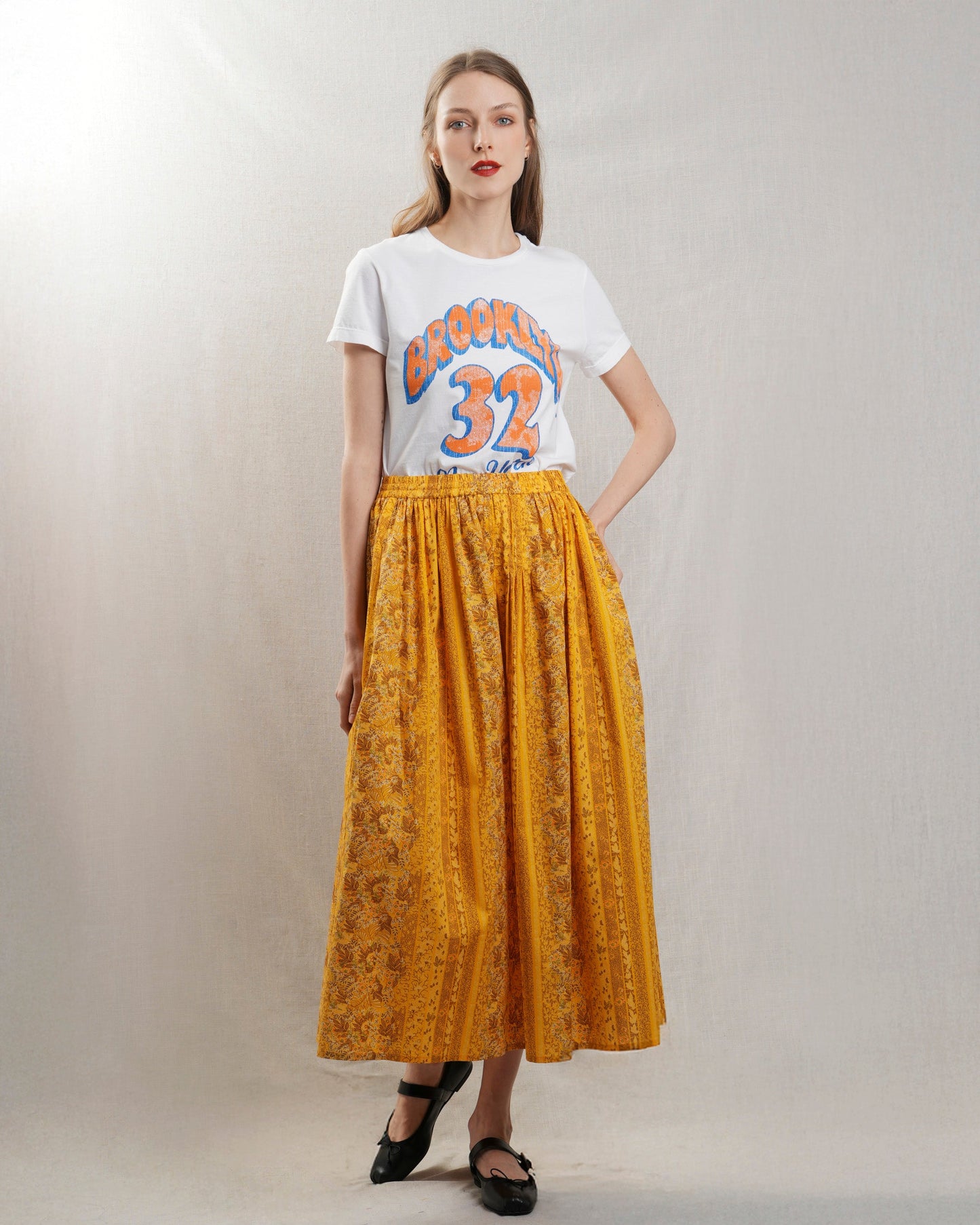 BOWERY | Brooklyn 32 Vintage Graphic Short-Sleeve Sweatshirt - White
