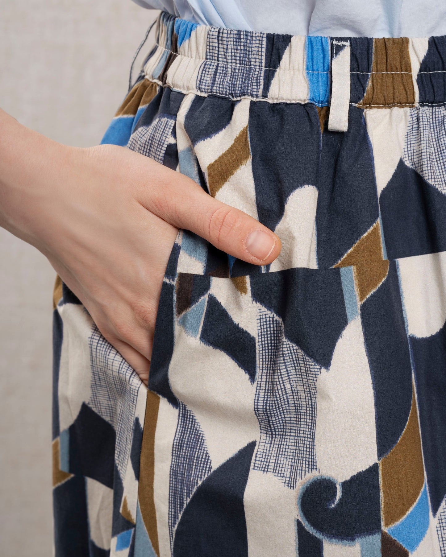Hartford | Jorda Midi Skirt - i Natural-Blue-Khak 01-Natural-Blue-Khak