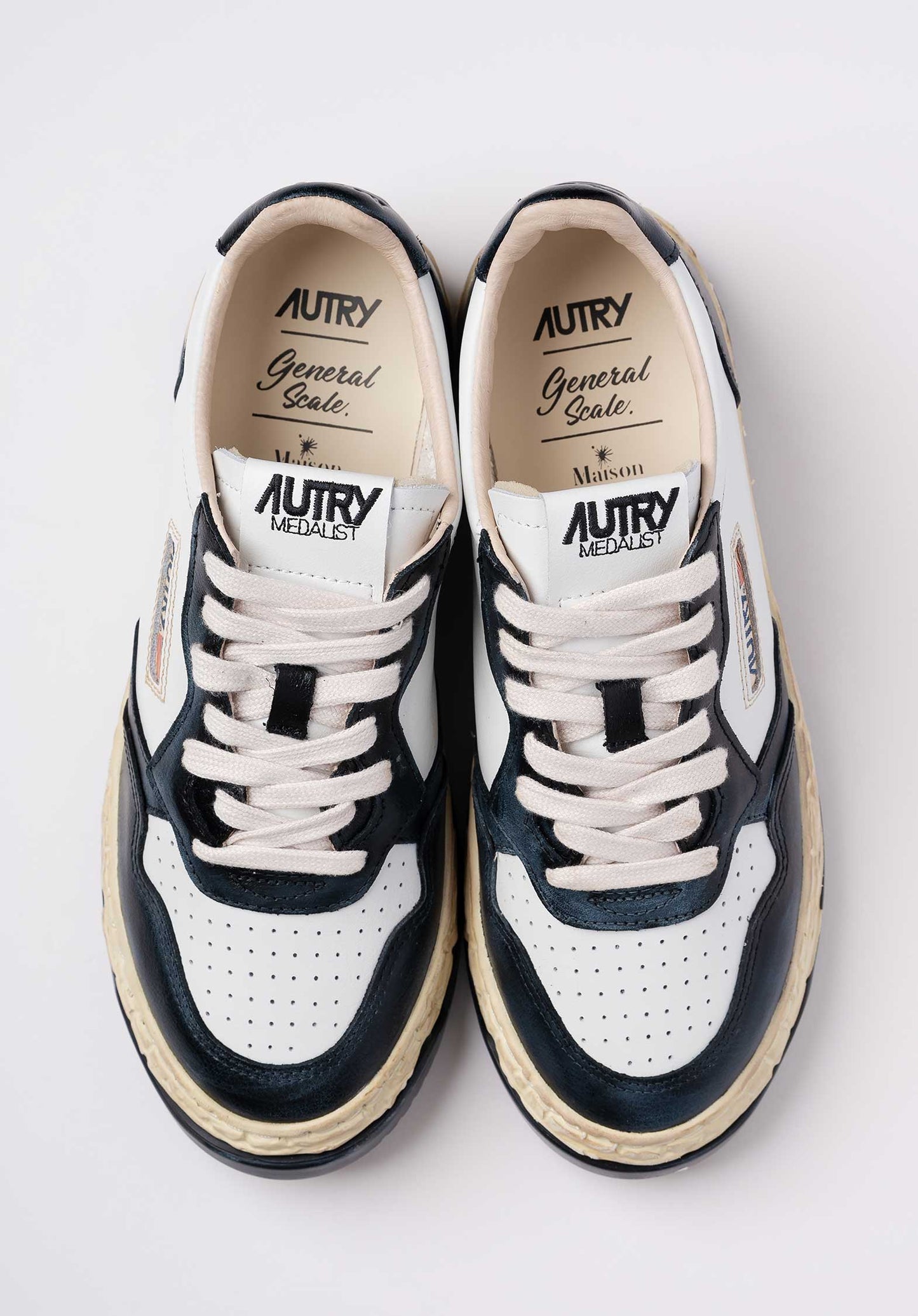 Autry | Medalist Low x Mihara Yasuhiro - White Leather Sneaker White-Black