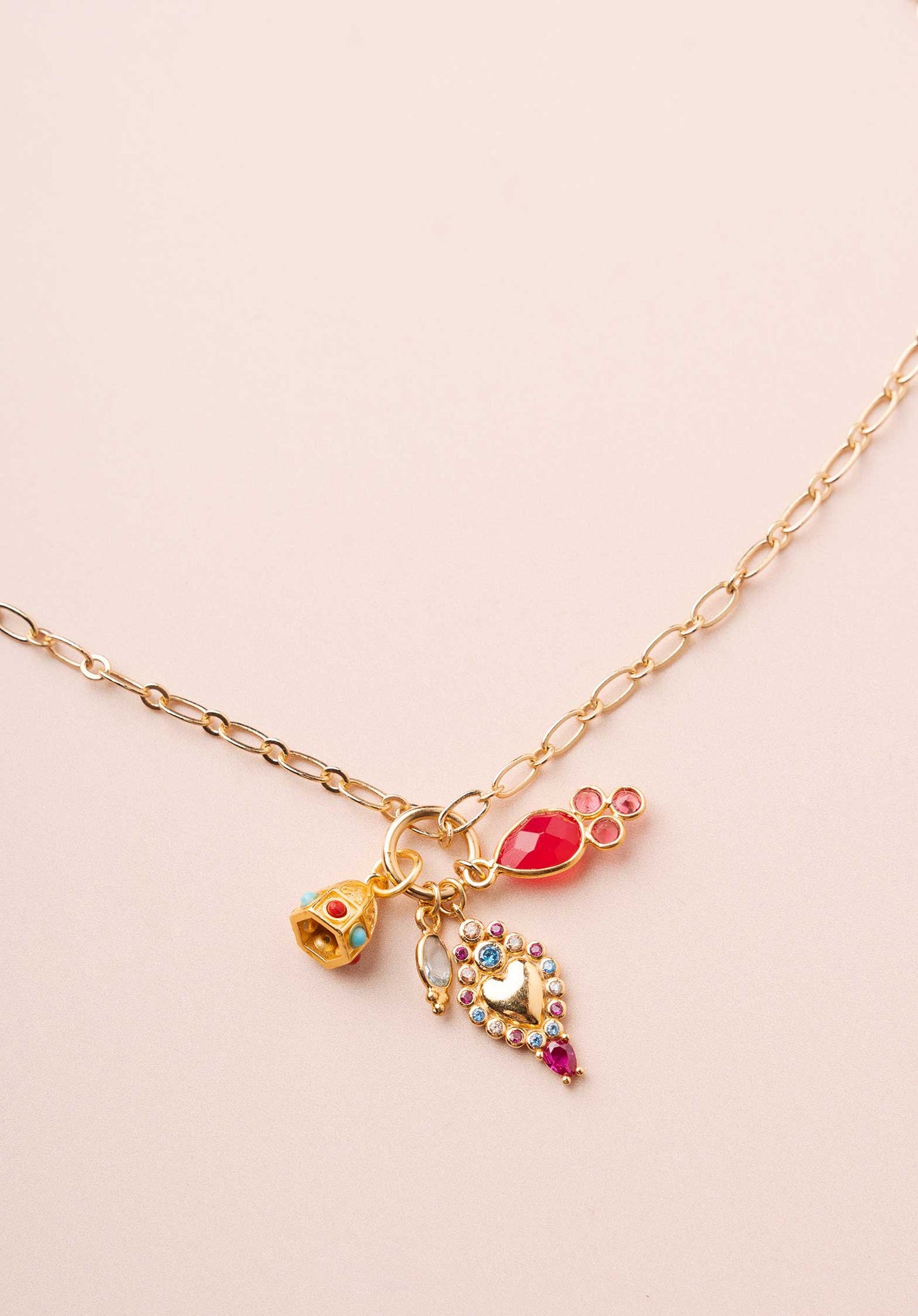 Necklace Corpus Gold