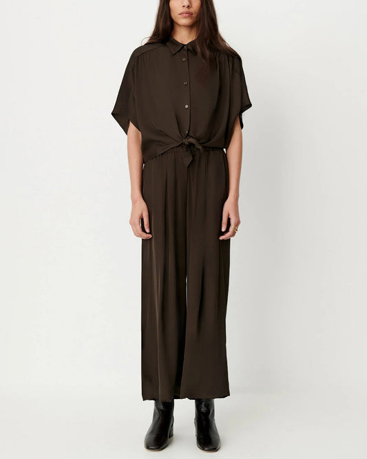 SESSUN | Alfassa Cropped Tie-Front Blouse - Night Obscura