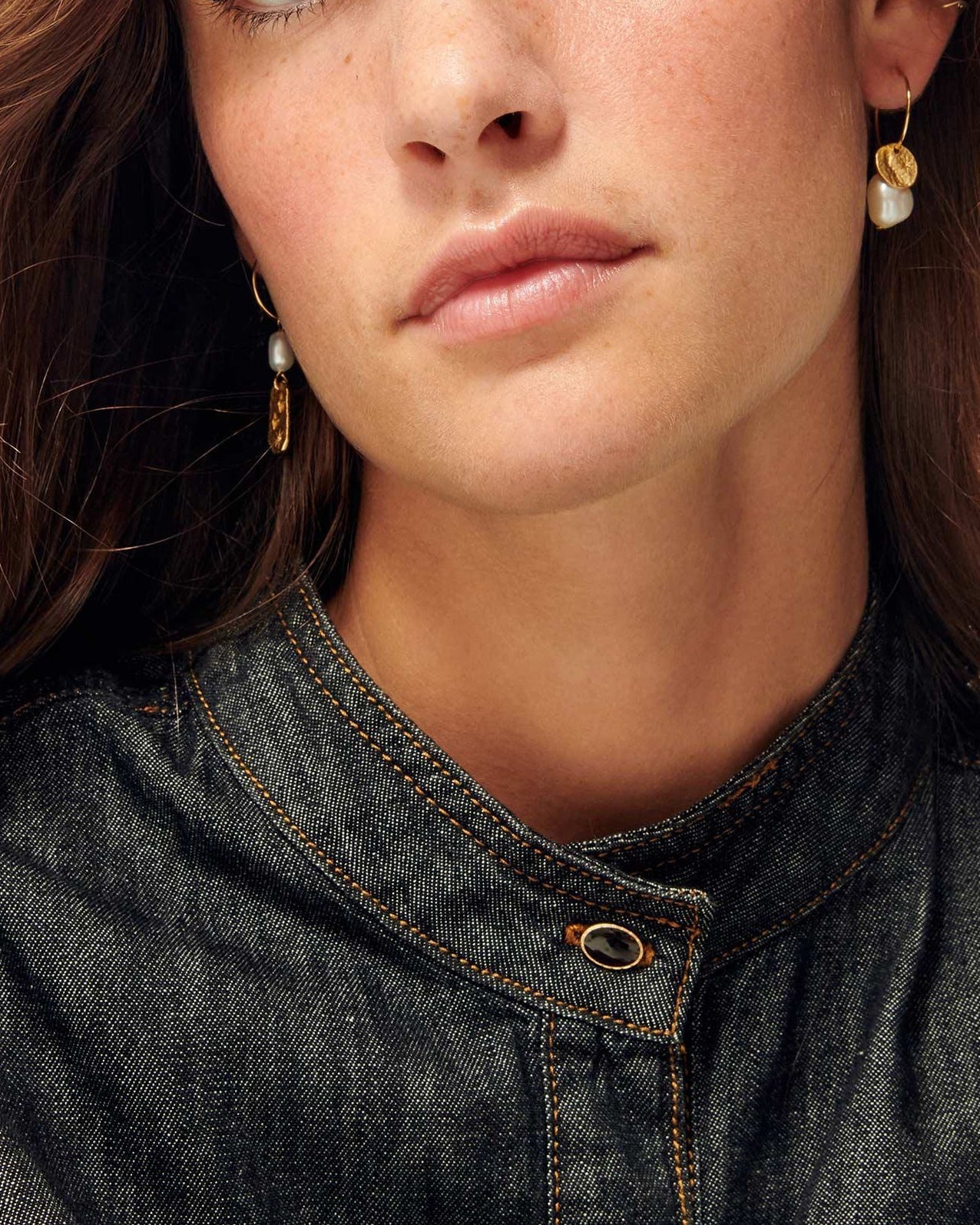 Sessun | Soren Doré Mismatch Pearl and Gold Hoop Earrings Dore