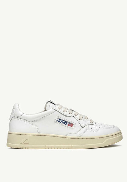 Autry | Medalist Low LL Sneaker - White & Beige Suede White-White