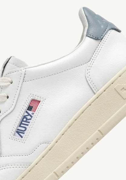 Autry | Medalist Low Sneaker - White, Silver & Blue White-Silver-Blue