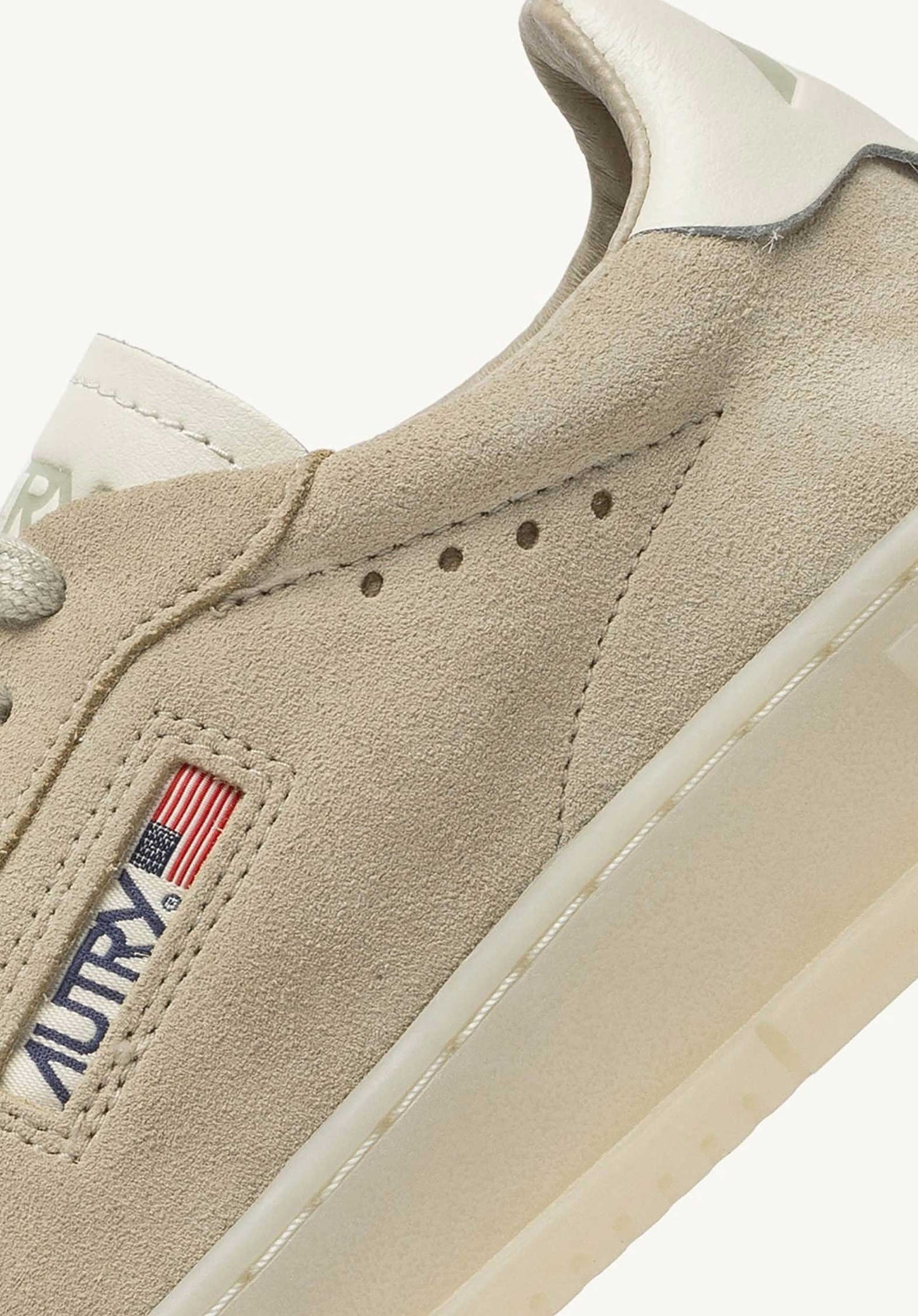 Autry | Dallas Low Sneaker in Suede Papyrus-Marsh