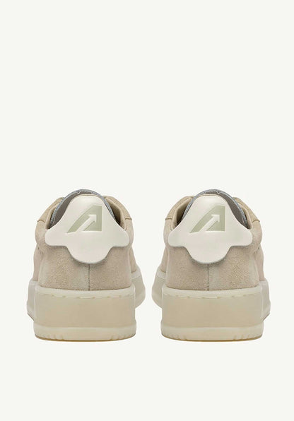 Autry | Dallas Low Sneaker in Suede Papyrus-Marsh