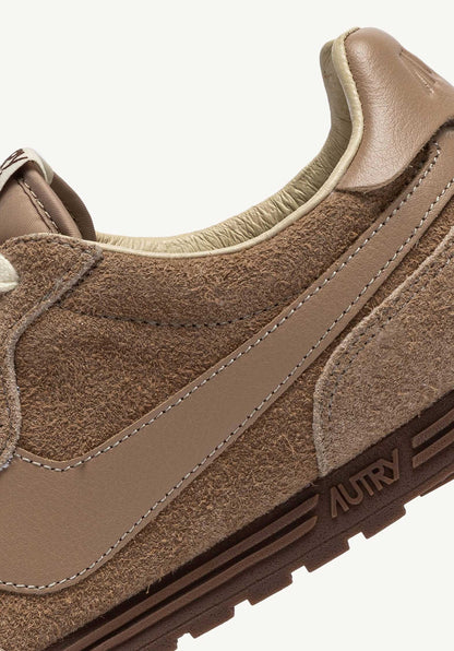 Autry | Windspin Low Sneaker - Suede Peanut