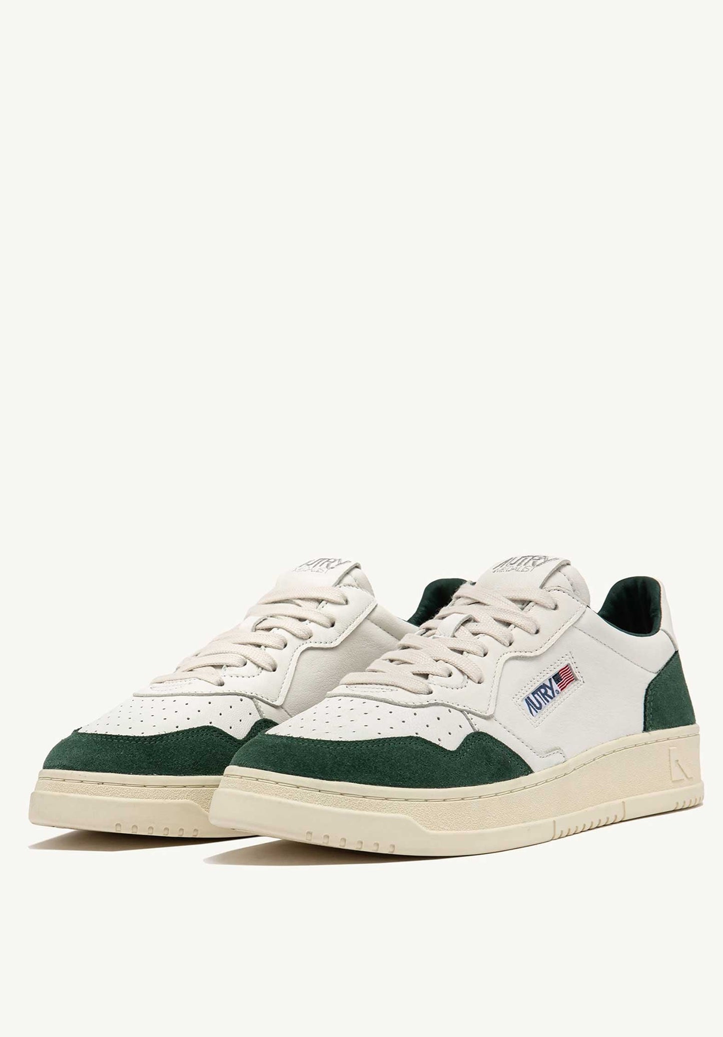 Autry | Medalist Low Sneaker - White & Green White-Green