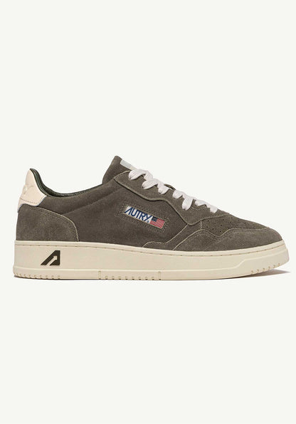 Autry | Medalist Low Sneaker - Mistletoe-White