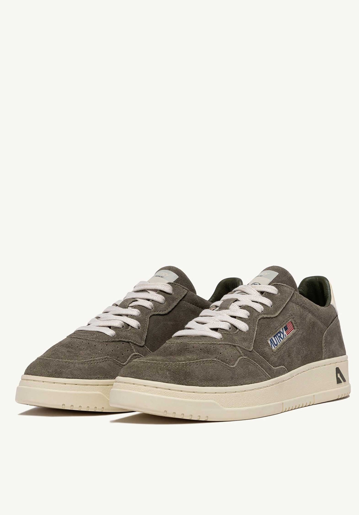 Autry | Medalist Low Sneaker - Mistletoe-White