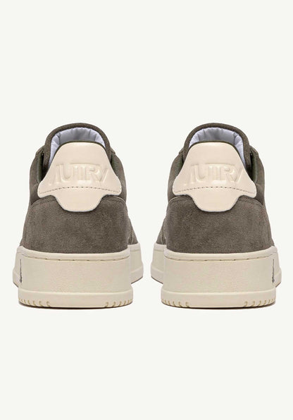 Autry | Medalist Low Sneaker - Mistletoe-White