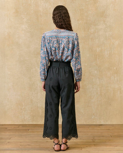 Louise Misha | Blouse Jane in Blue-Mountain-Avens Cotton Voile