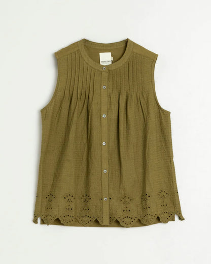 INDI&COLD | Pleated Dobby & Slub Tee with Lace Hem
