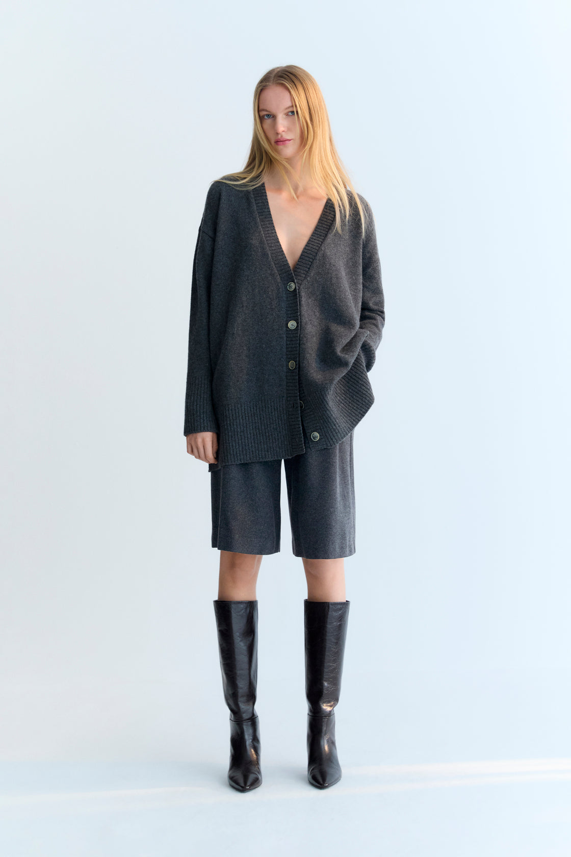 The New Society | Agatha Oversized Cashmere Cardigan - Mid-Grey