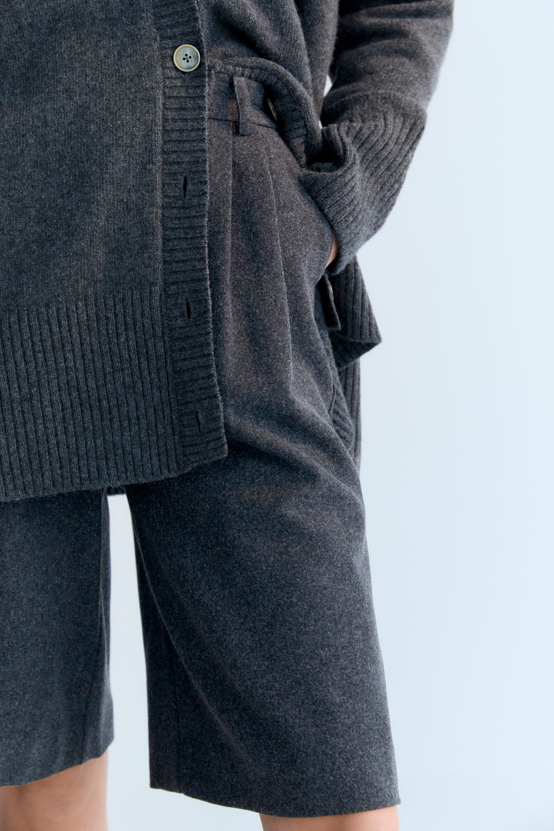 The New Society | Agatha Oversized Cashmere Cardigan - Mid-Grey