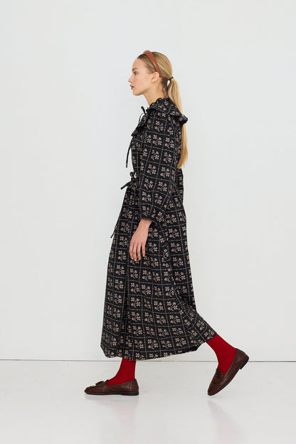 THE TINY BIG SISTER-669 DOTS FLOWERS BLOUSE-NAVY_07.jpg
