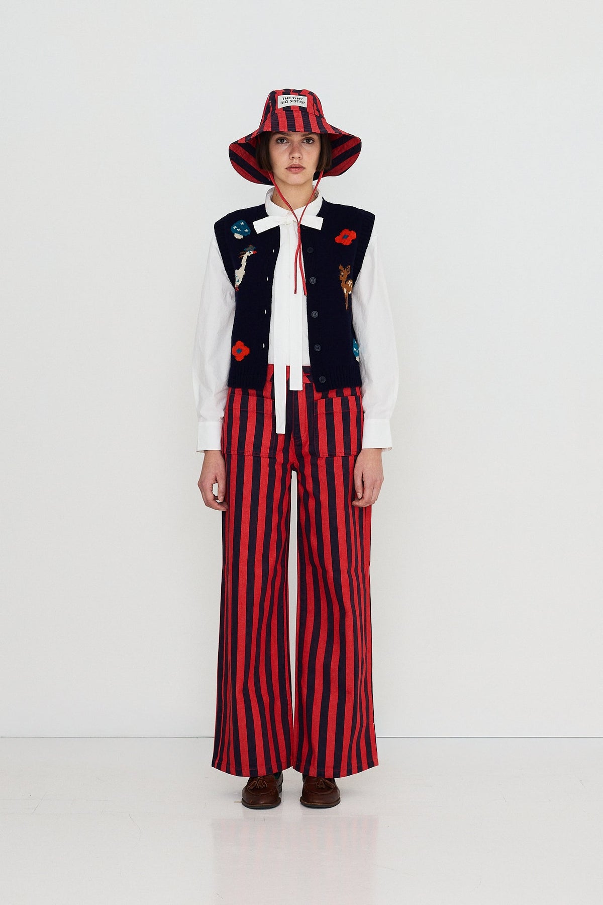THE TINY BIG SISTER-669 FALL VEST-NAVY_04.jpg