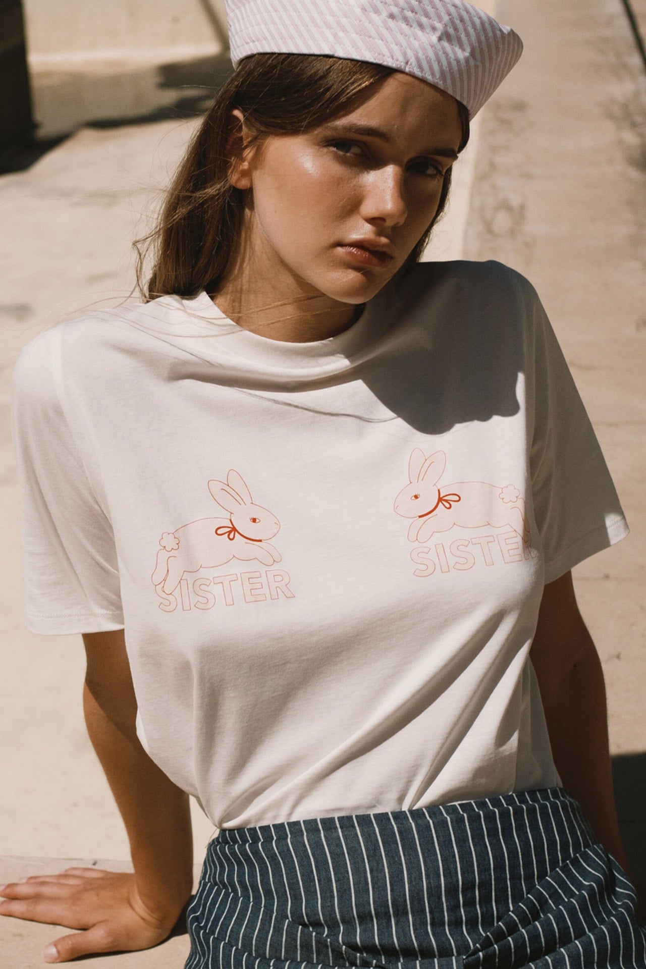 THE TINY BIG SISTER-669 RABBIT TEE-OFF WHITE_02.jpg