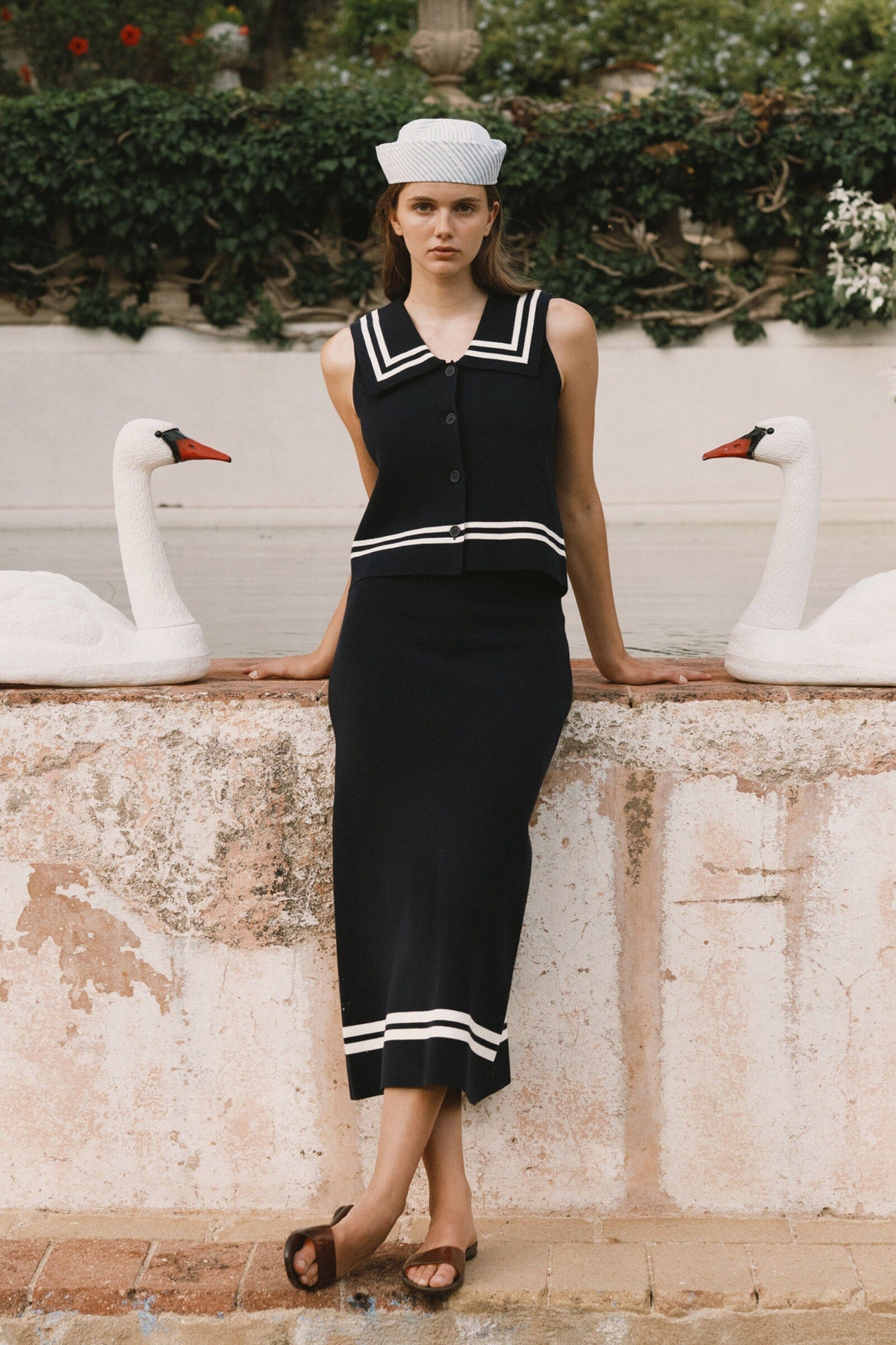 THE TINY BIG SISTER – Clémence by rue Madame