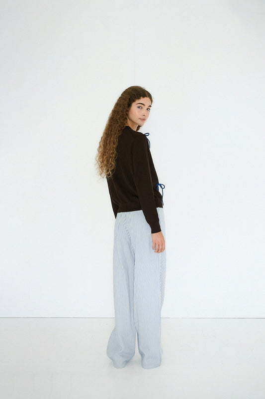 Aw25-695 Sara Bow Sweater Dark-Brown