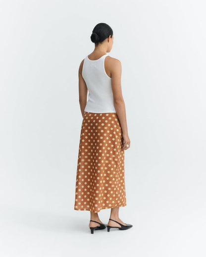 THINKING MU-469 KORA PUNTETS-BROWN_03.jpg