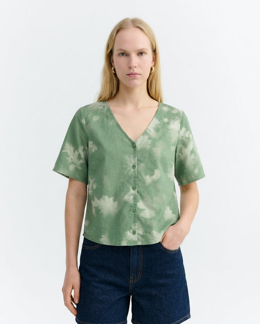 THINKING MU-469 LEIA TIPIA-GREEN_01.jpg