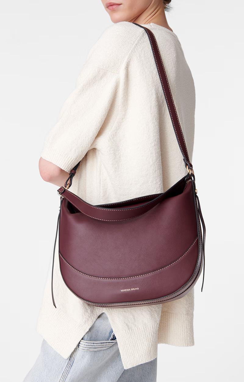 Vanessa Bruno | Daily Half-Moon Tote Bag in Leather Bordeaux