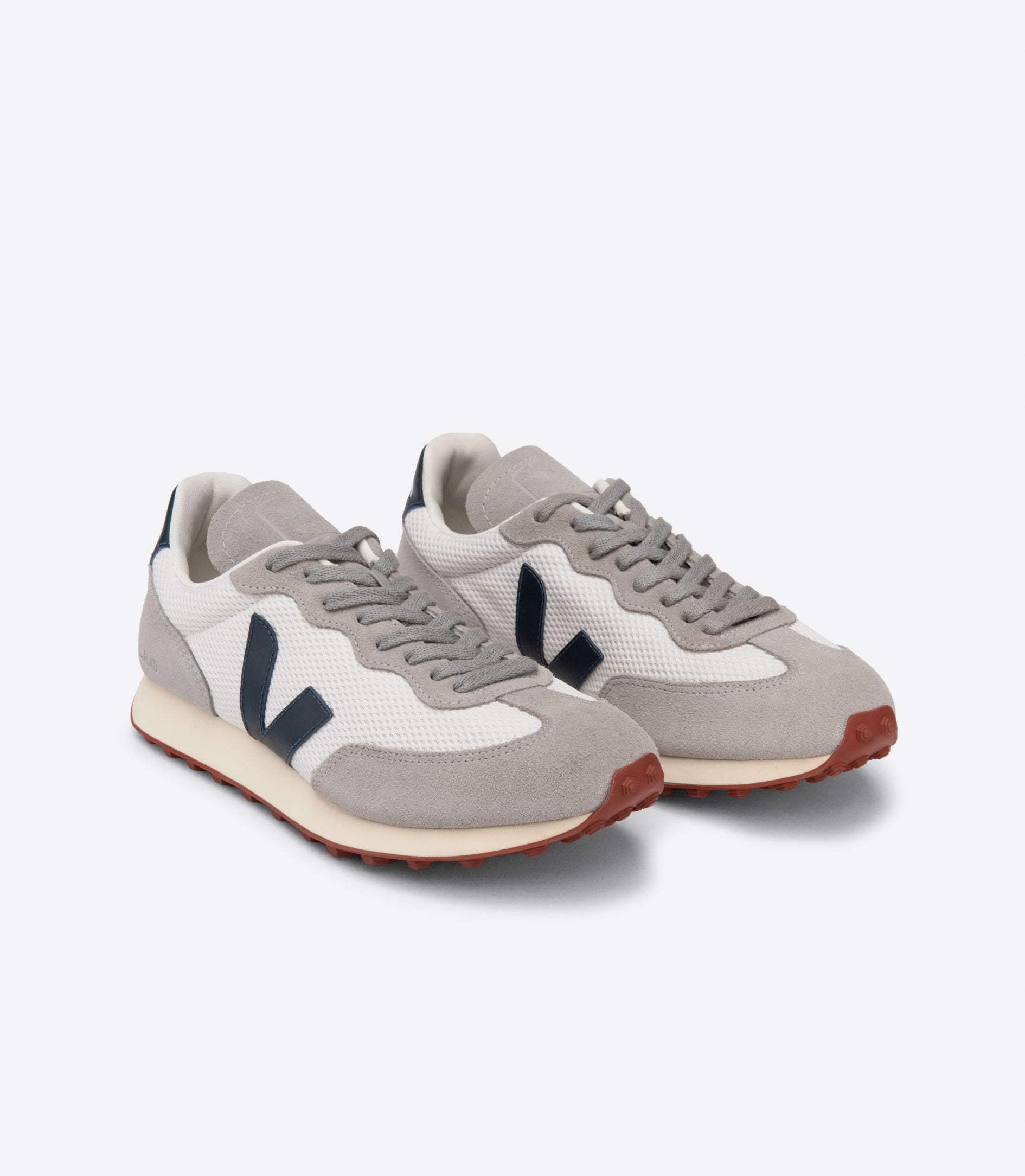VEJA-185 RB0102866-GRAVEL_2.jpg