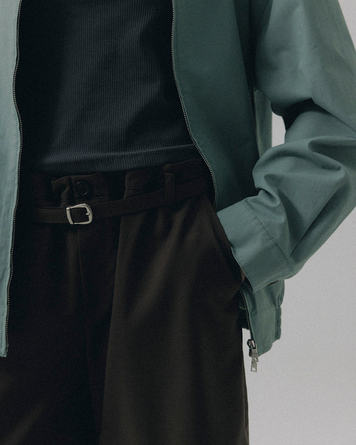 ATELIER EDITION | Wide-Leg Bermuda Shorts - Brown Wool Blend