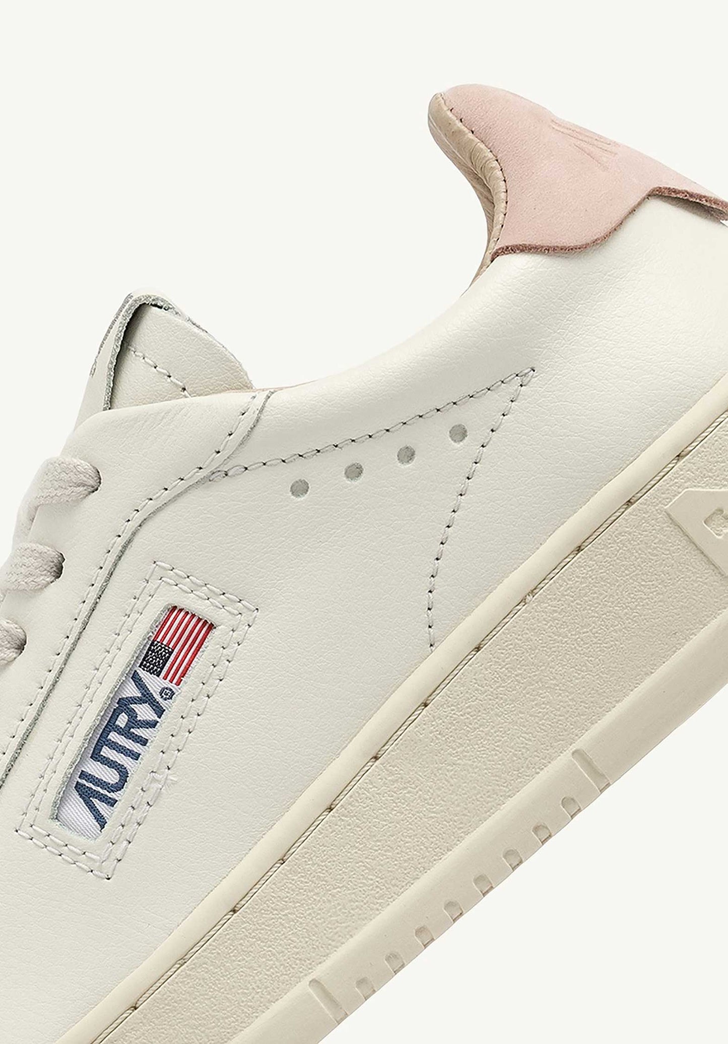 Autry | Medalist Low LL Sneaker - Suede & Leather White-Pink
